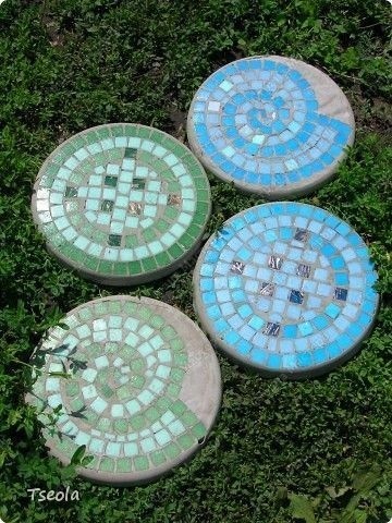 Bring tiles into your garden in a stylish manner
